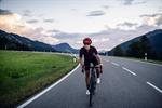Abus Viantor Racing Red | Röd cykelhjälm till landsvägscykling